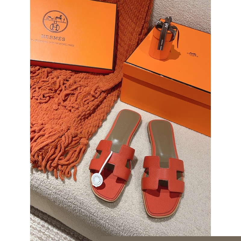 H**mes slippers